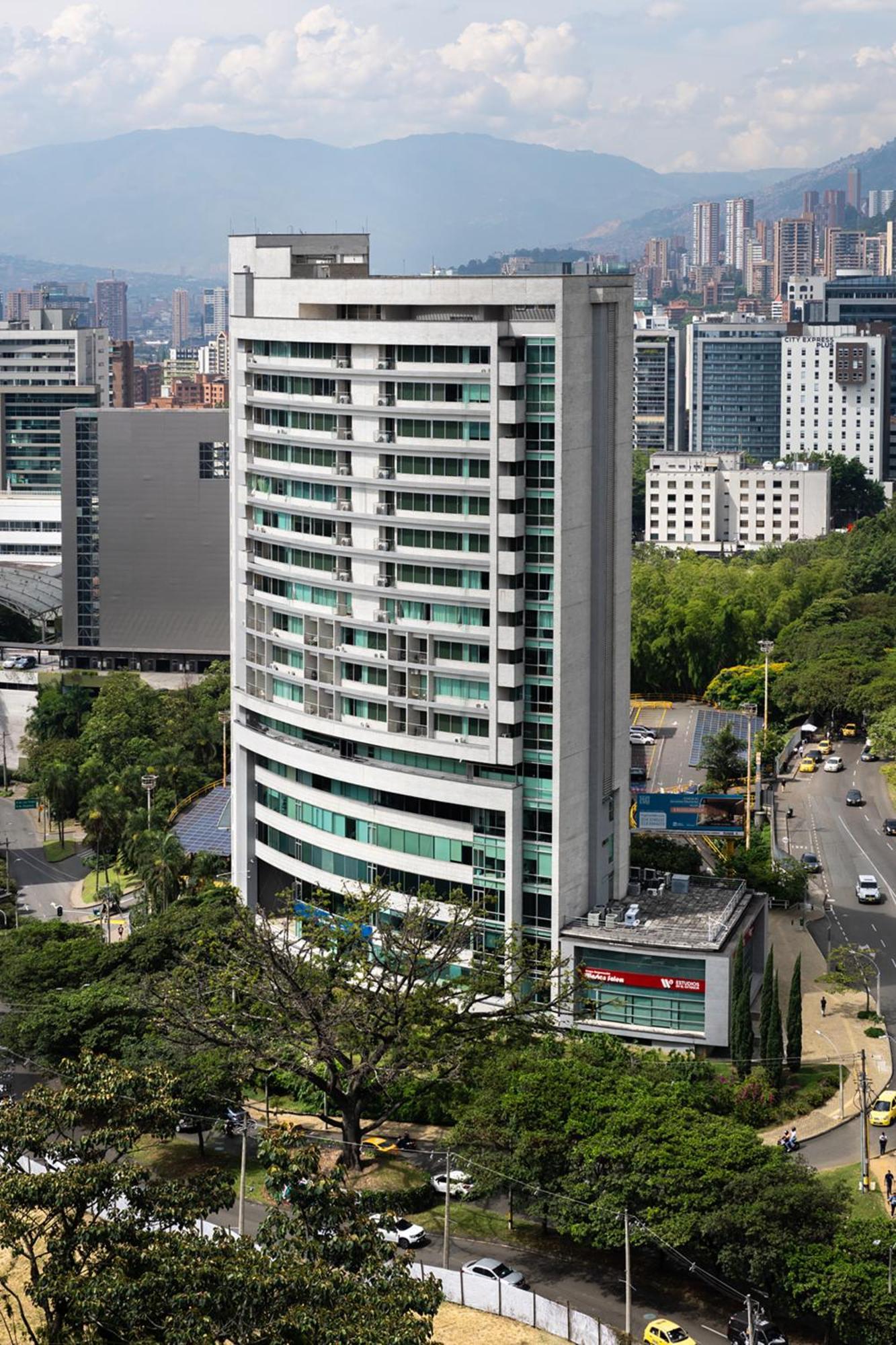 Estelar Apartamentos מדיין מראה חיצוני תמונה